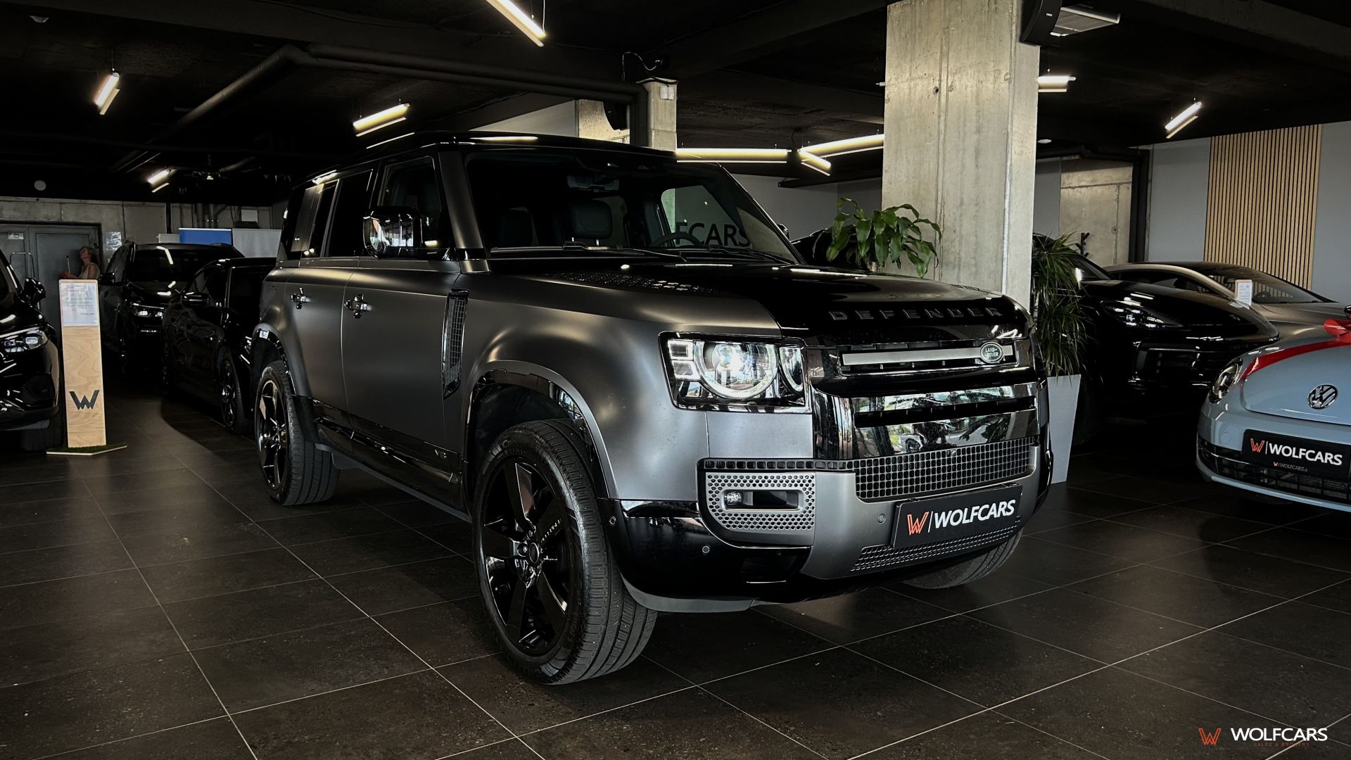 Land Rover Defender 110 V8 525k | Carpathian Edition