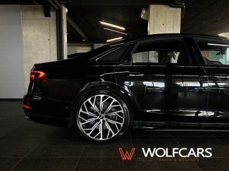 Audi S8 4.0 TFSI mHEV V8 quattro tiptronic