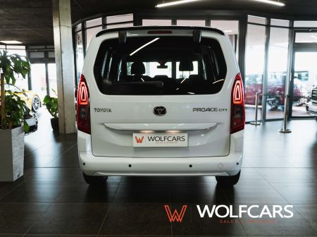 Toyota Proace City Verso Shuttle Short 1.5D 102k MT/6