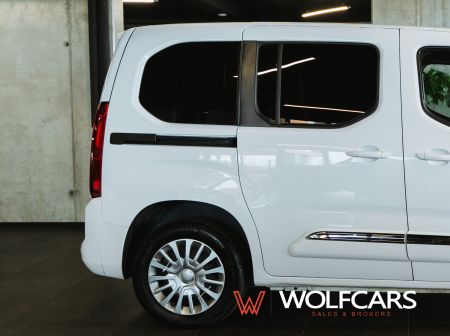 Toyota Proace City Verso Shuttle Short 1.5D 130k MT/6