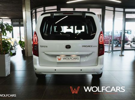 Toyota Proace City Verso Shuttle Short 1.5D 102k MT/6